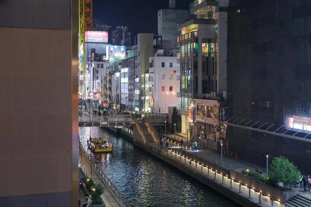 道頓堀民泊21＆道頓堀真ん中＆Mini浮世絵美術館、心斎橋、家族旅行、Family Trip Osaka Apartment
